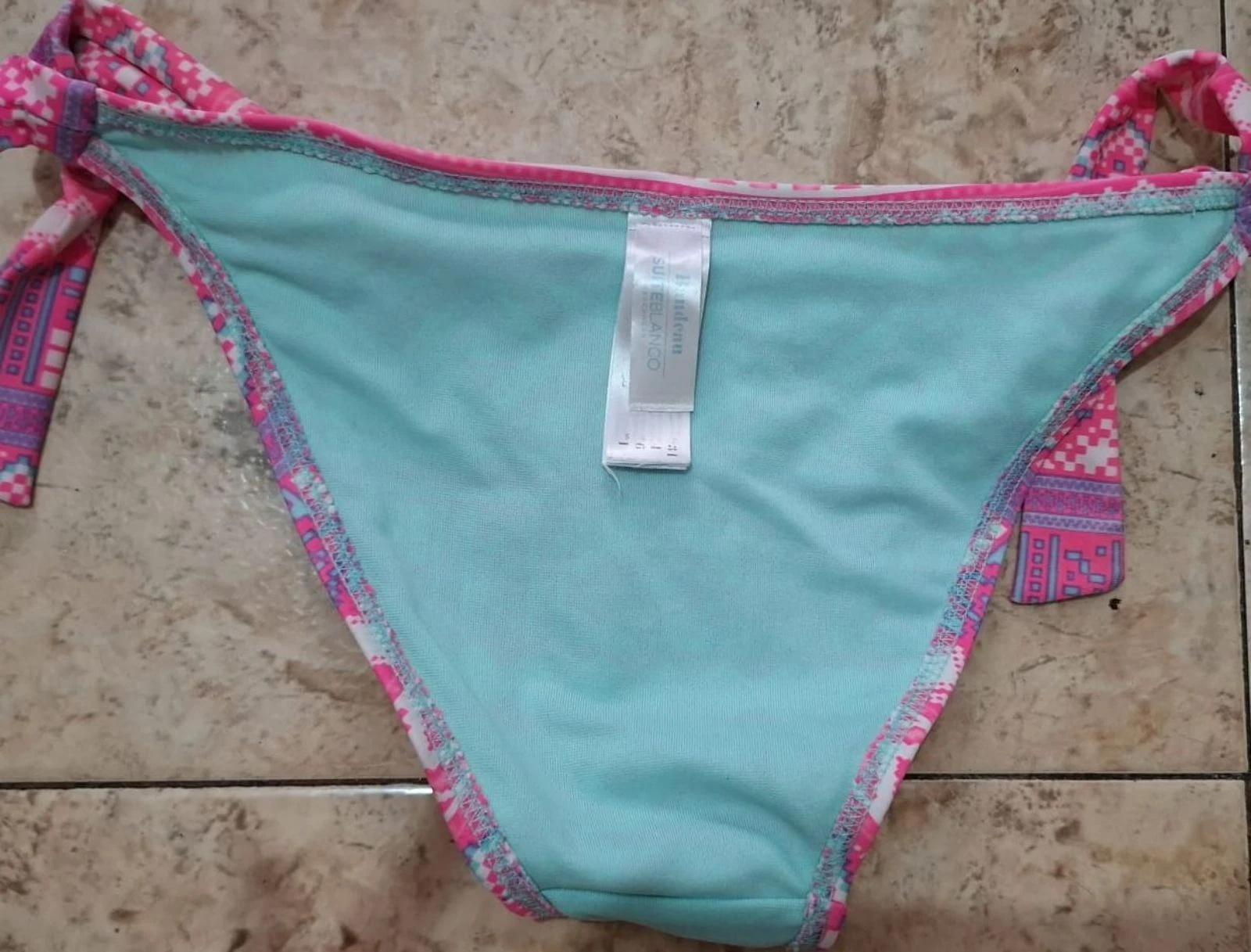 Bikini Suiteblanco Rosa limite edition Y2K – photo 4